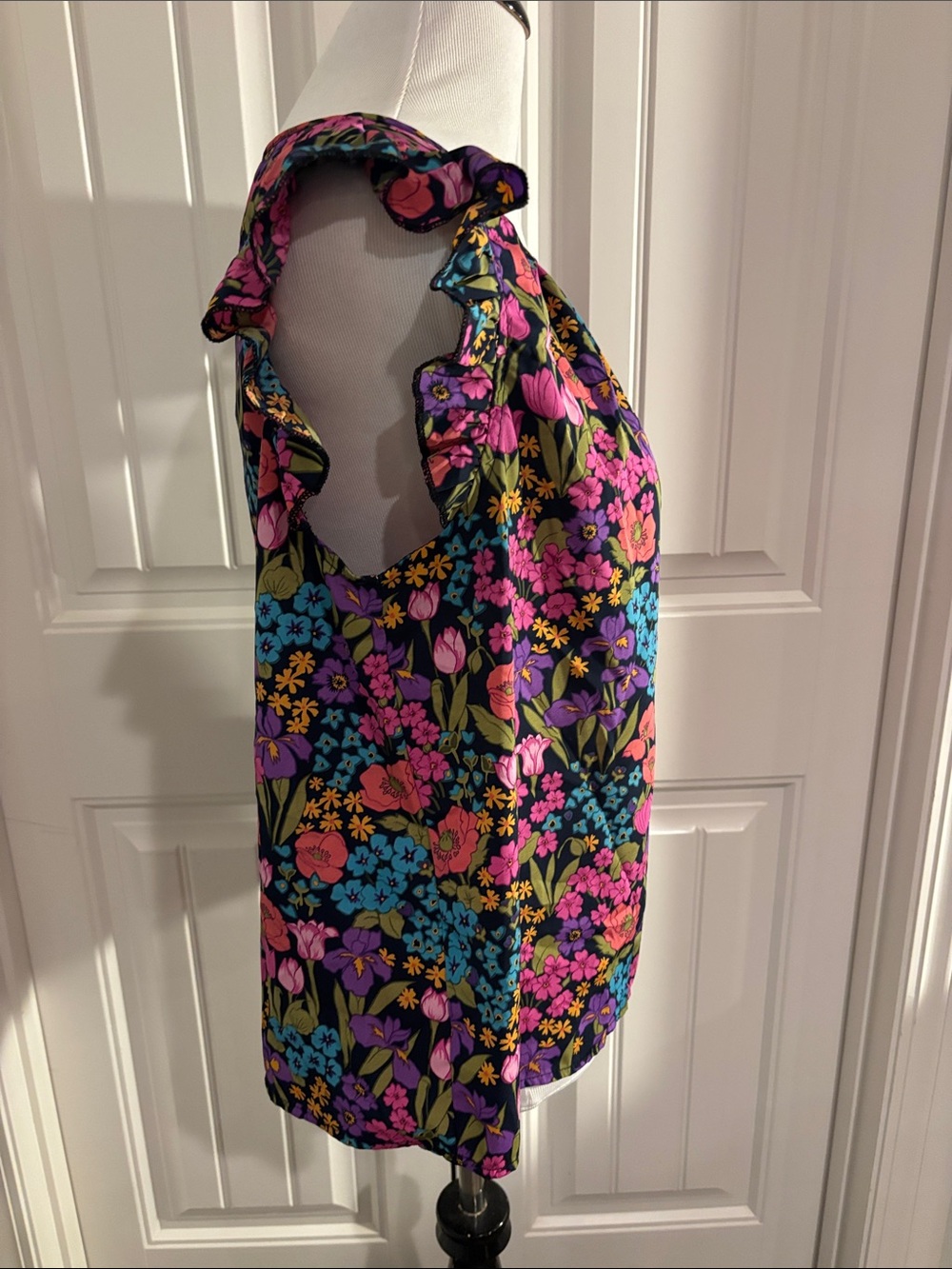 Women's Multicolor Floral Flutter-Sleeve Blouse - Black Base - Picture 2 of 6